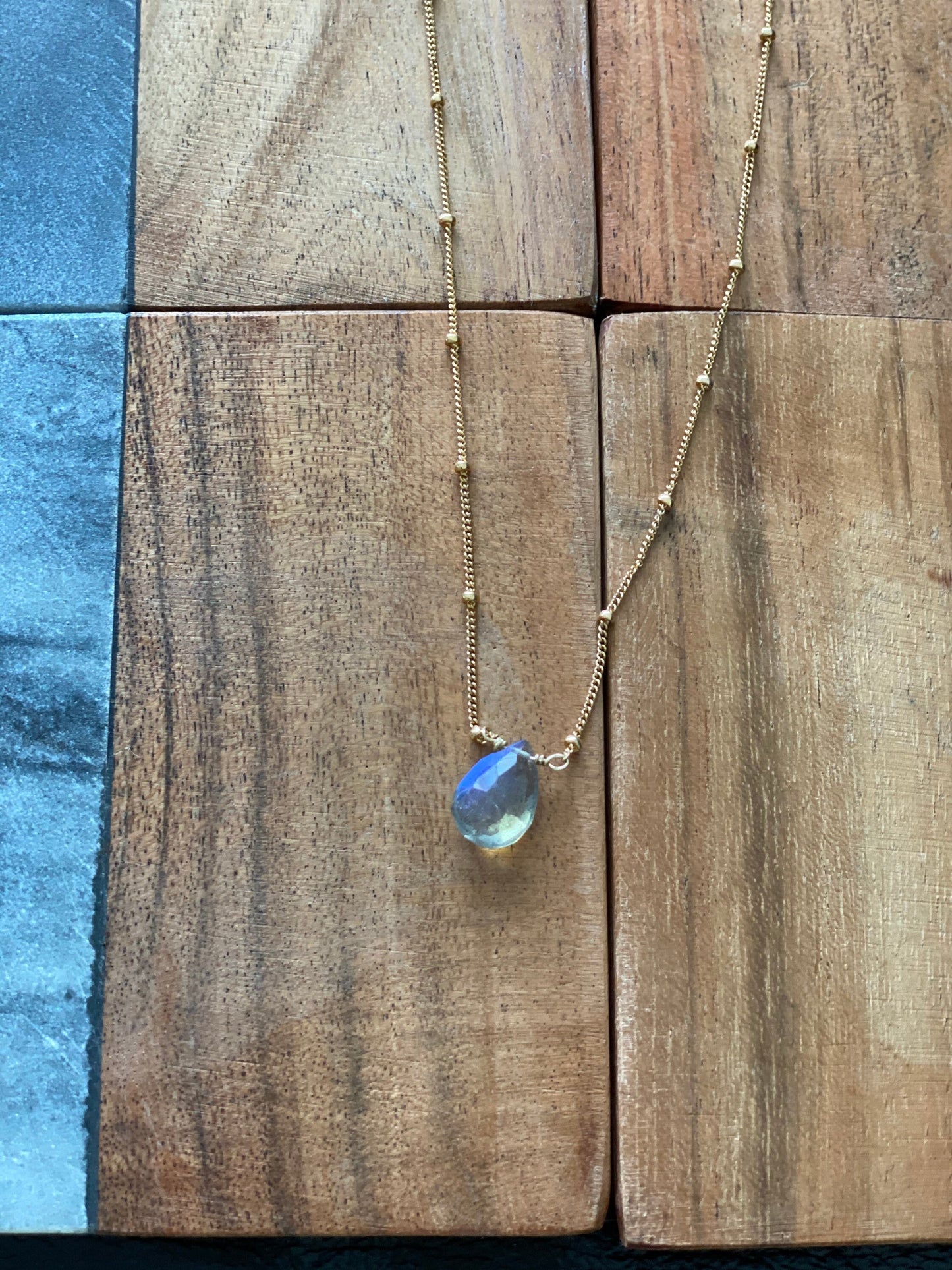 Labradorite pendant necklace