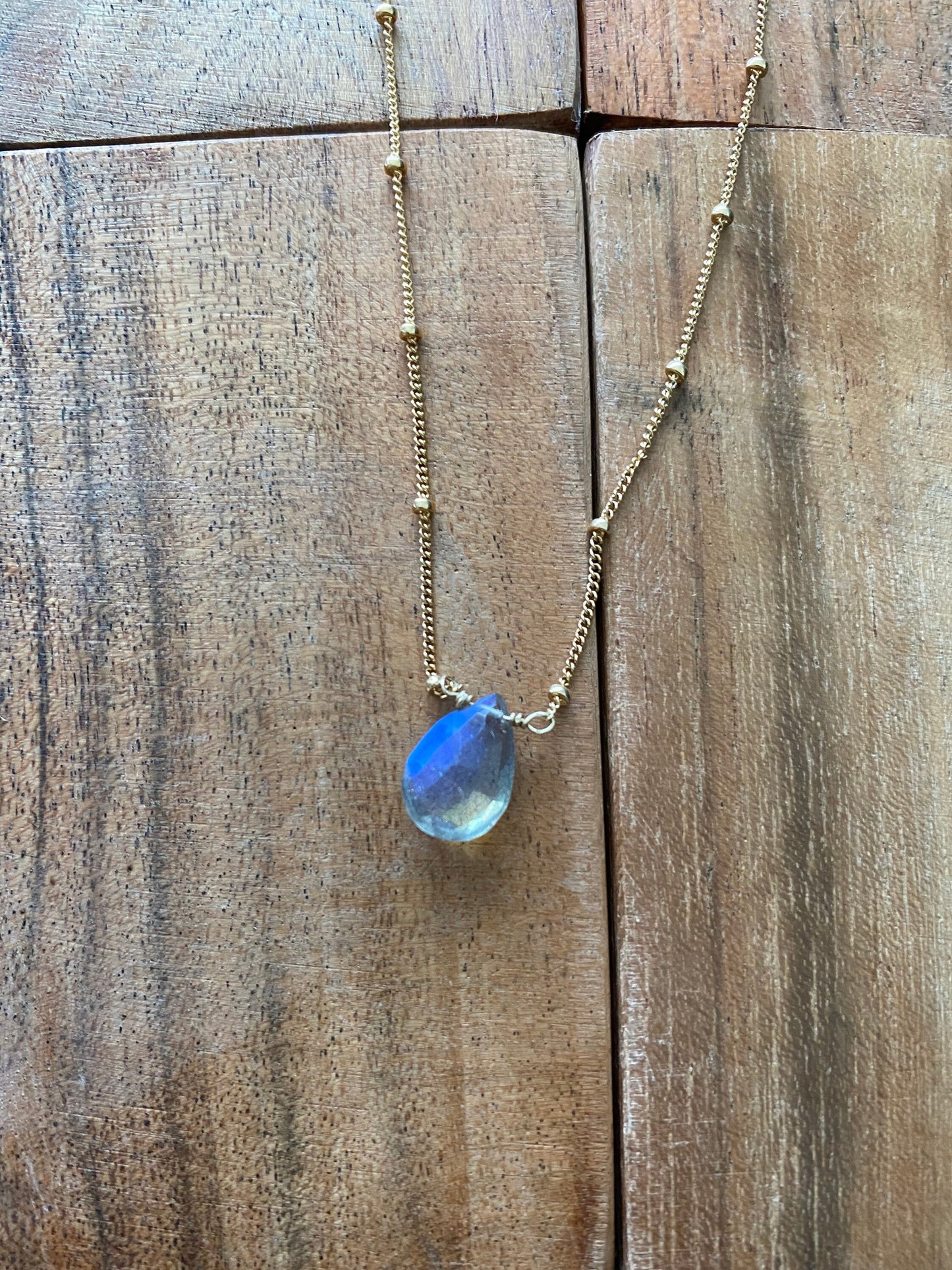 Labradorite pendant necklace