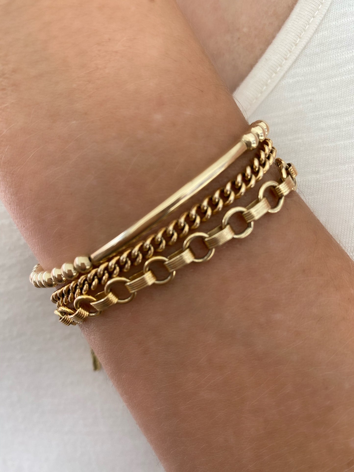 Curved bar hand made beaded bracelet