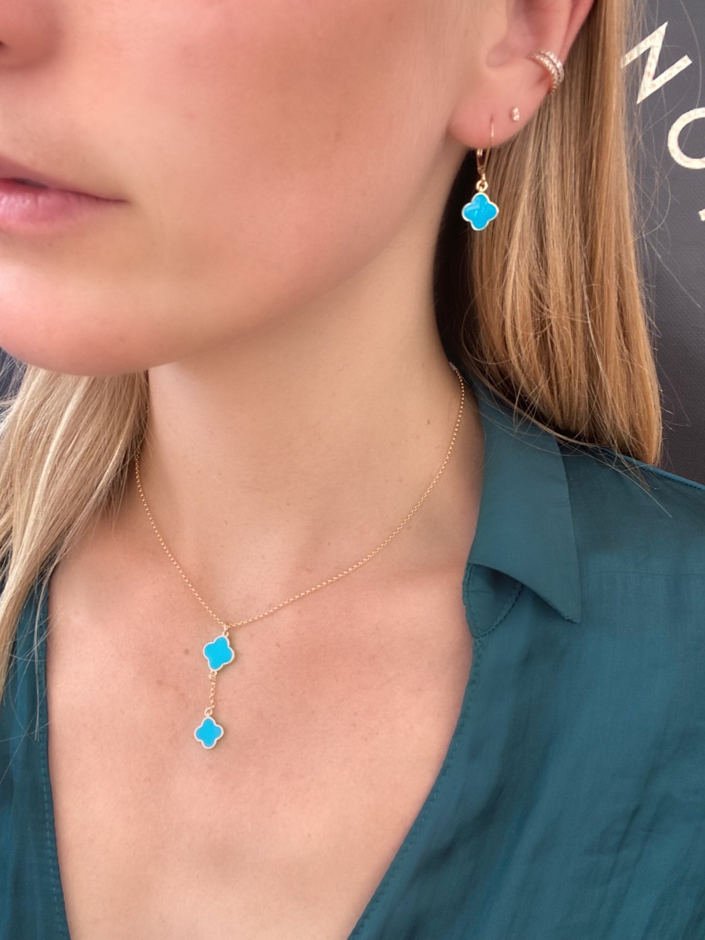 Clover drop earrings