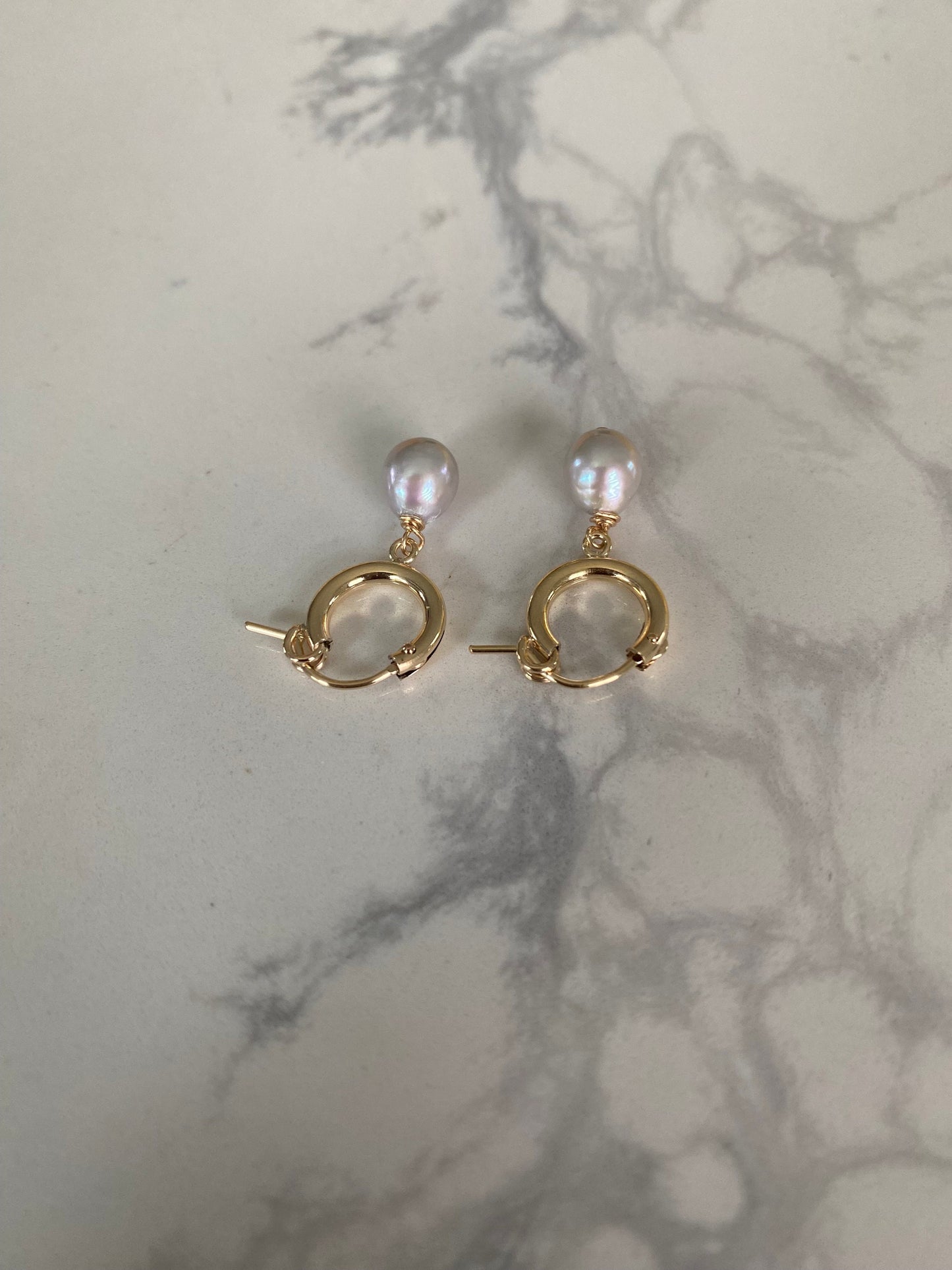 Small hoops with dangle pearl