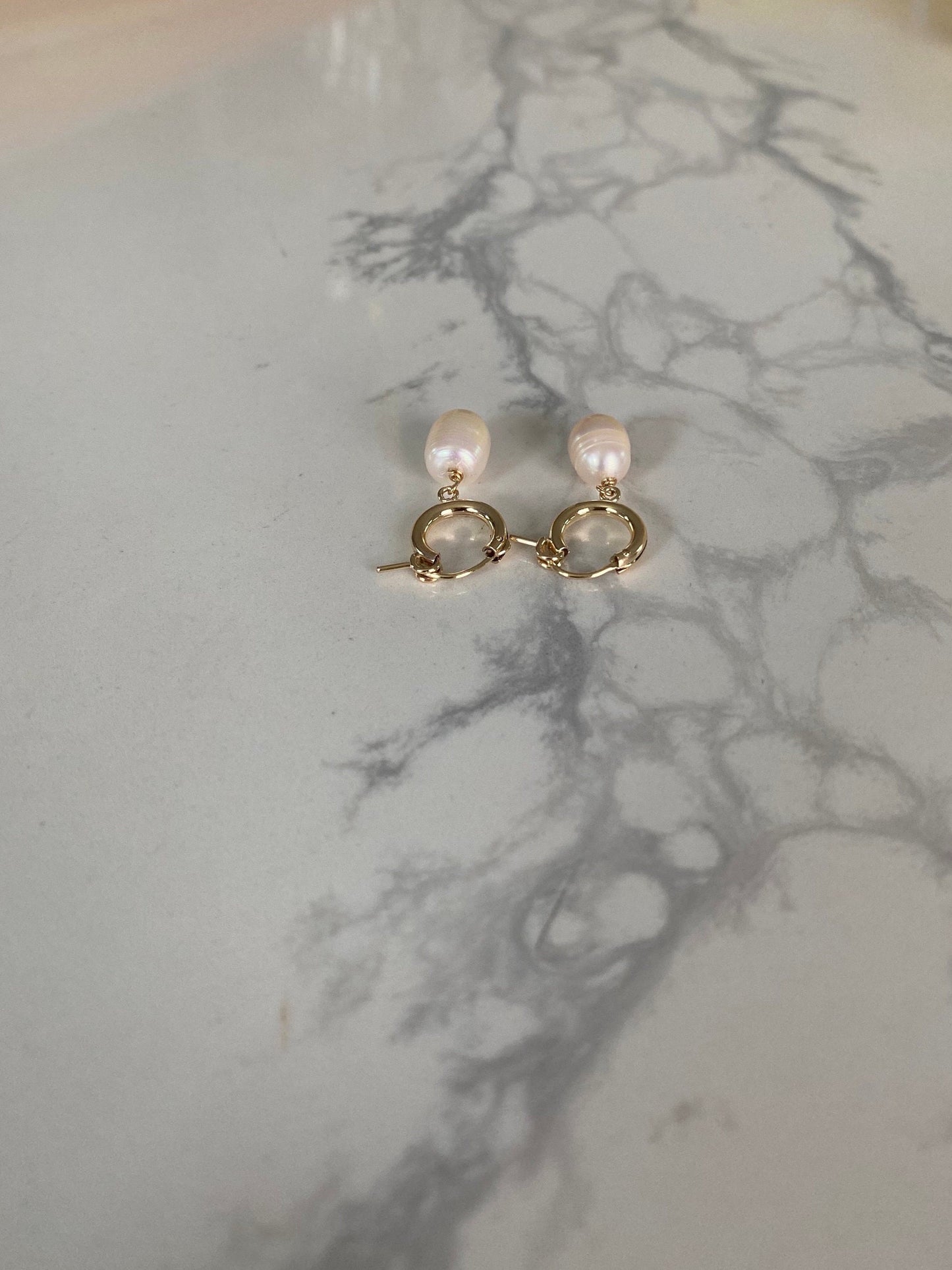 Small hoops with dangle pearl