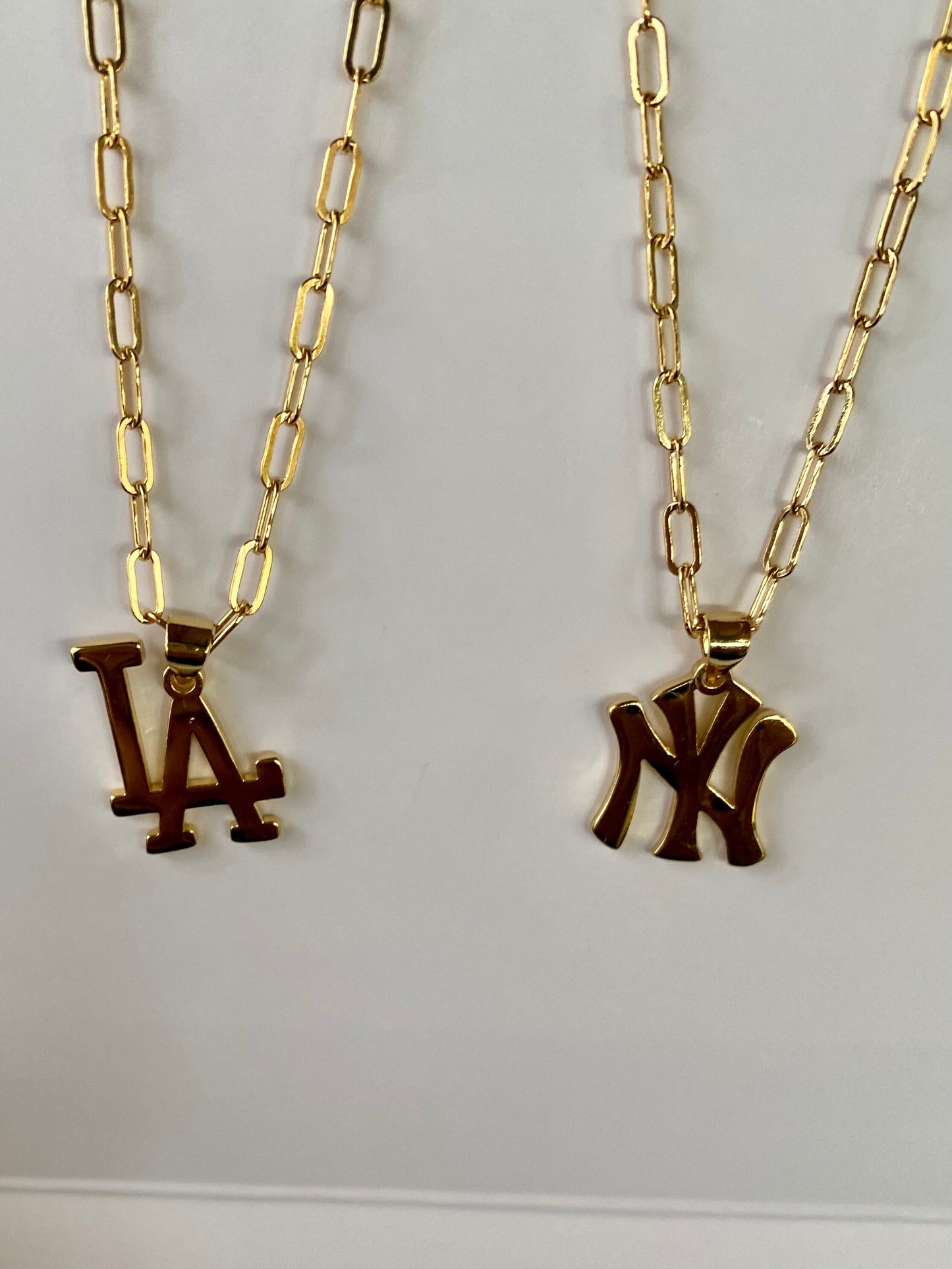 LA or NY pendant necklace - Unisex