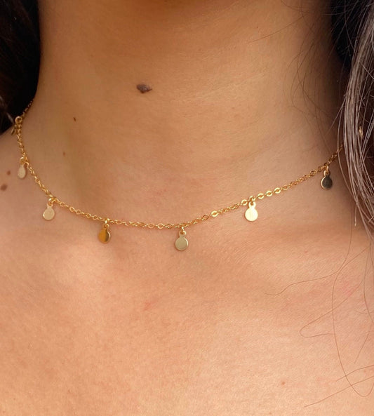 Dainty circle charm choker